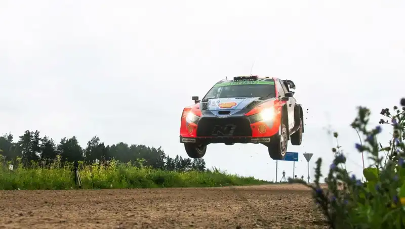 Otomobil Rallisinde Trajik Kaza: 2 Seyirci Hayatını Kaybetti