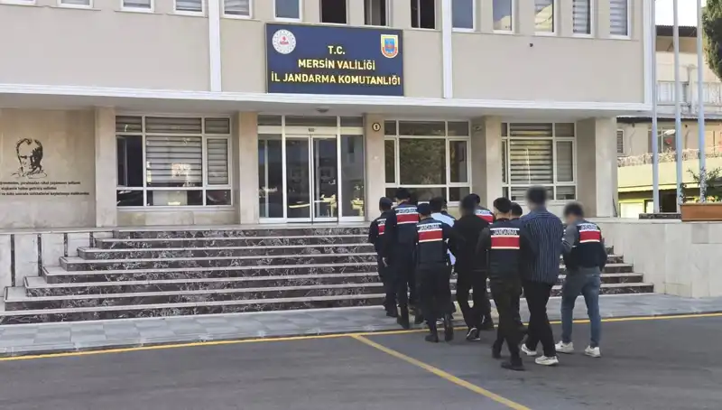 Türkiye'de Silahlı Gasp Çetesi Operasyonu: 7 Şüpheli Tutuklandı