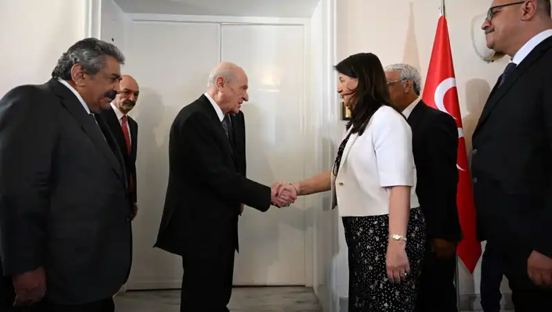 Bahçeli, DEM Parti Heyetiyle Görüşerek Yeni Stratejiler Belirliyor