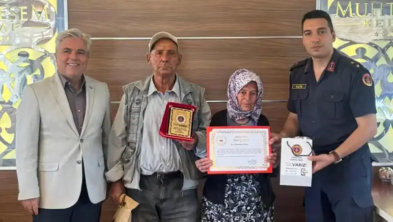 Tek Varlıklarını Jandarmaya Bağışlayarak Duygusal Bir Hikaye Yazdılar