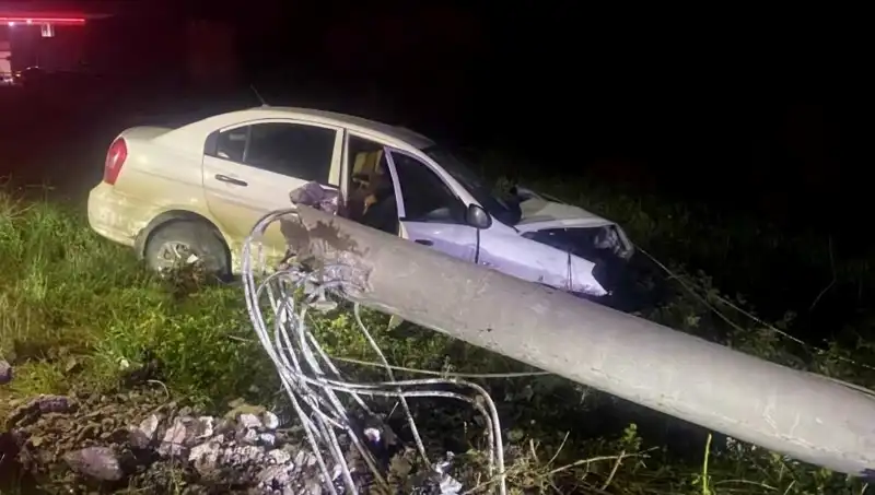 Betona Çarpan Sürücünün Hayat Mücadelesi: Olayın Perde Arkası