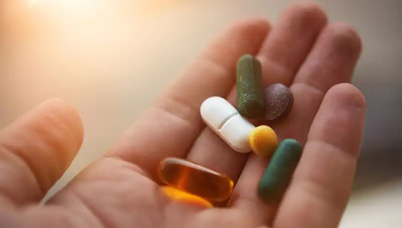 Vitamin Takviyeleri Tehlikeleri: Organ Yetmezliği Belirtileriyle Doktora Giden Bir Kadının Hikayesi
