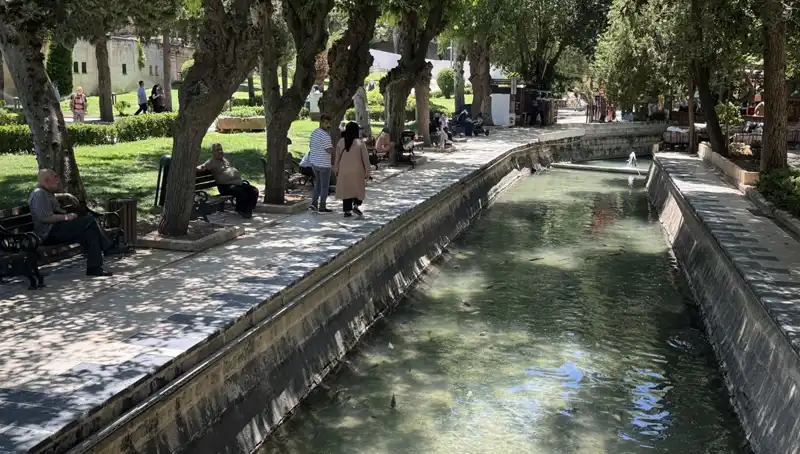 Şanlıurfa’da Sıcaklık Rekorları: Termometreler 37 Dereceyi Gösterdi