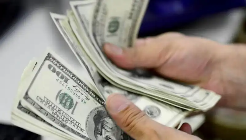 Dolar Kuru 30 Nisan 2024: Güncel Fiyatlar ve Gelecek Beklentileri