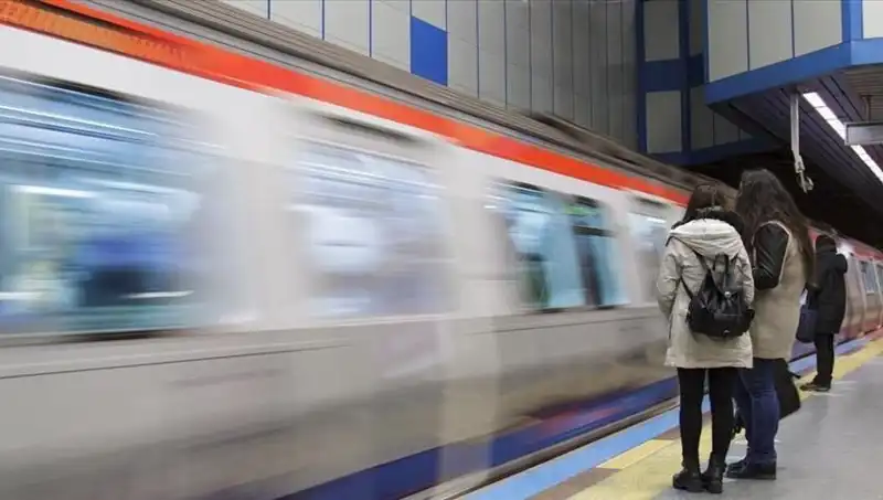 İstanbul'da 1 Mayıs İçin Toplu Taşıma Planlaması: Metro, Metrobüs ve Otobüsler Açılacak mı?