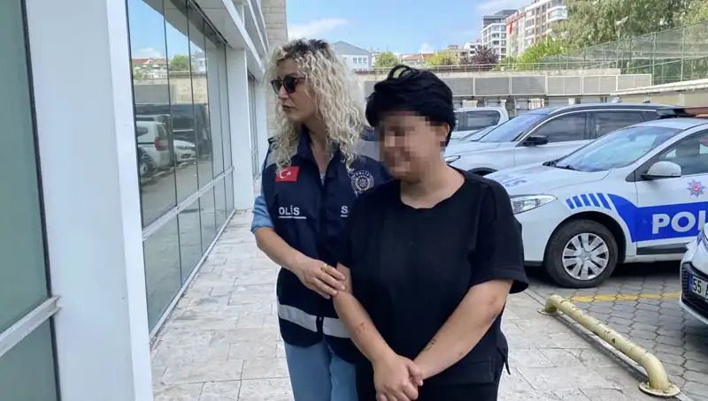 Annesini 11 Yerinden Bıçaklayan Genç Kızın İfadesi Şaşırttı
