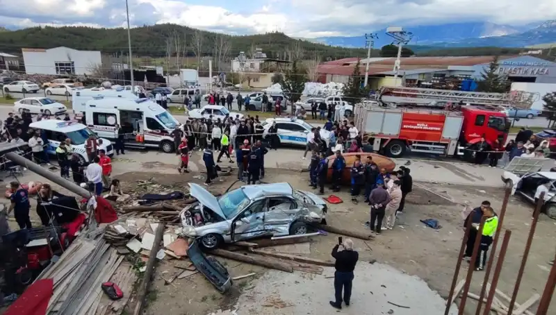 Bayram Tatili Sırasında Yaşanan Trafik Kazaları: 57 Kayıp ve 6.533 Yaralı