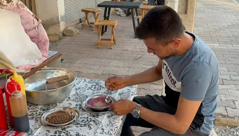 Toros Dağları'nda Toplanan Doğal Ürünler: Tabağını 50 TL'ye Satıyor