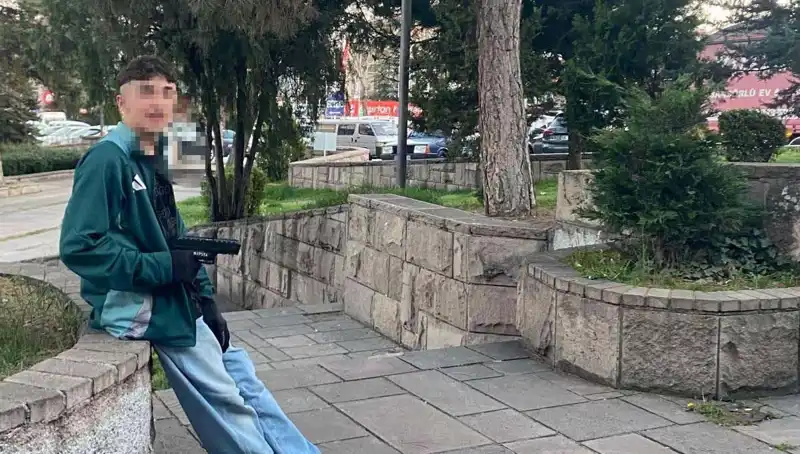 Yol verme kavgası kanlı bitti: Üç kardeş ve babaya tutuklama geldi