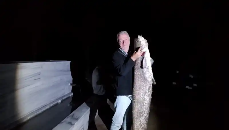 ** Barajda Oltasına Takılan Balık: Tam 40 Kilo Ağırlığında Bir Rekor!**