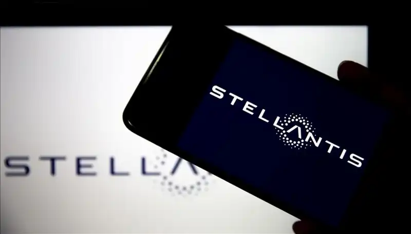 Stellantis Krizle Baş Başa: Fabrikalar Kapanabilir mi?