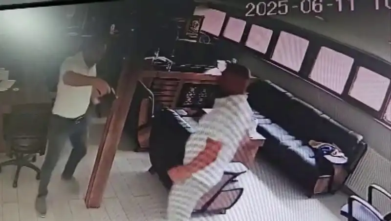 Alacak Verecek Kavgası Kanlı Sonuçlandı: İş İnsanı Hayatını Kaybetti