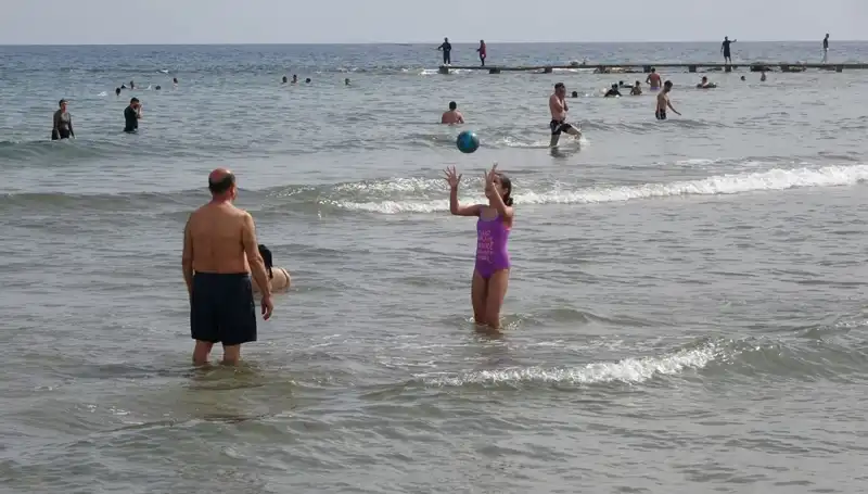 Bu Yılın İlk Deniz Sezonu Sıcak Hava İle Erken Başladı!