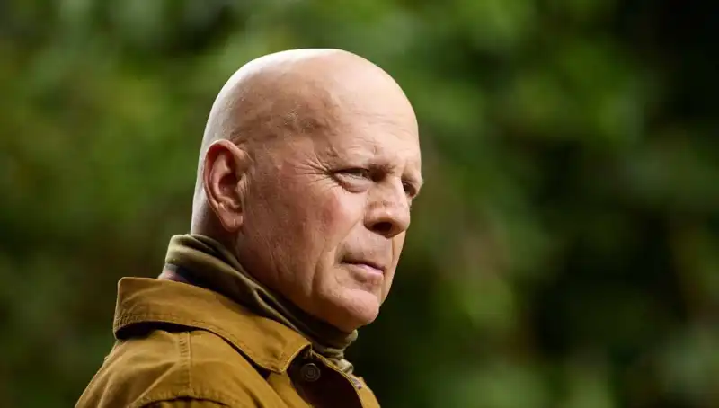 Bruce Willis'in Afazi Hastalığı: Söz Yitimi Nedir ve Belirtileri Nelerdir?