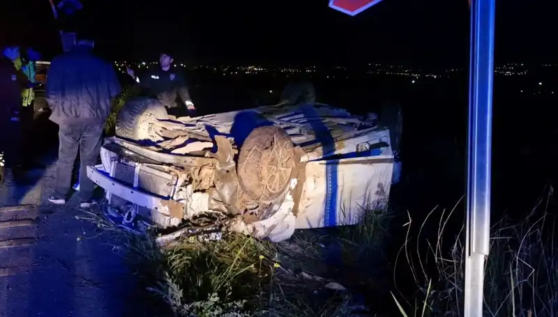 Otomobil Şarampole Devrildi: İşte Olayın Ayrıntıları ve Sonuçları