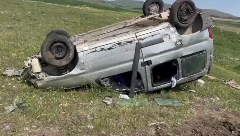 Konya’da Kontrolden Çıkan Araç Takla Attı: İki Kişi Yaralandı