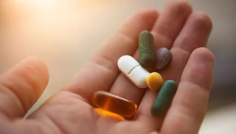 ABD'li Doktorun Uyardığı: Kesinlikle Almamanız Gereken 3 Vitamin Takviyesi