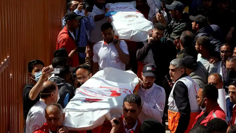 İsrail Katliamının Perde Arkası: Hayat Kurtaranlar Kurban Oldu