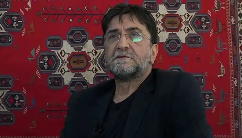 Nihat Genç Hayatını Kaybetti: Medyanın Önemli Seslerinden Biri Daha Süzüldü