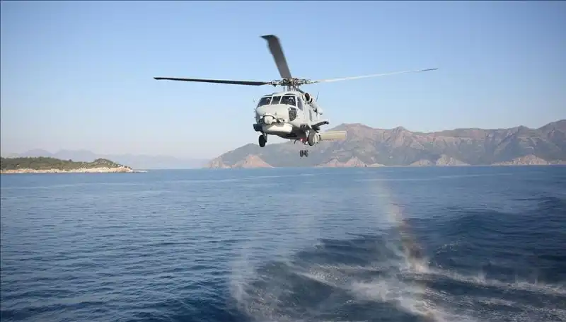 Askeri Helikopter Denize Acil İniş Yaptı: Neler Yaşandı?