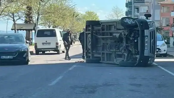 Otomobile Çarpan Araç Yan Yatınca Feci Kaza: Detaylar Ortaya Çıktı