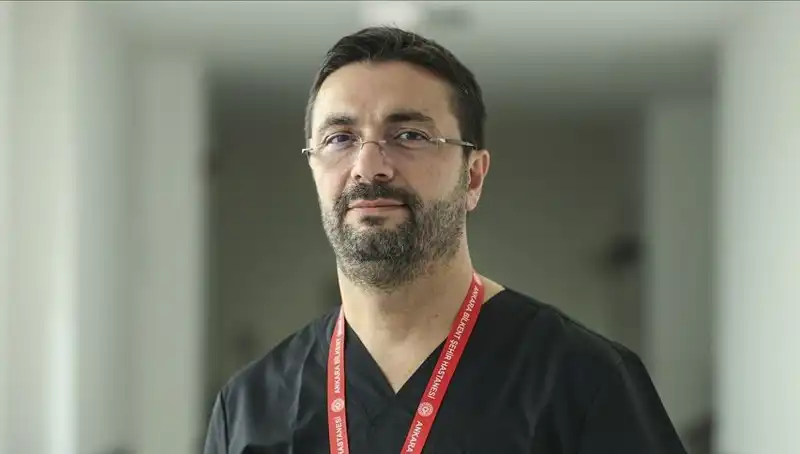 : Prof. Dr. Serkan Topaloğlu: Bilim Dünyasının Parlayan Yıldızı